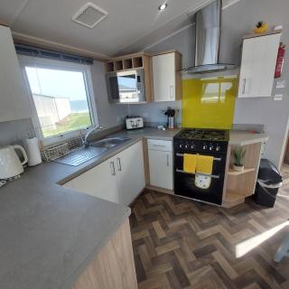 Sapphire at Churchpoint -panoramic sea views - Newbiggin-by-the-Sea - 6