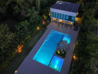 Ritz Carlton-Dorado Beach 3BR 3BA Luxury Villa - Dorado - 0