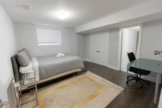 Cozy 3BR Caledon Basement Suite with Private Access, Backyard Basketball Court, Full Kitchen, WiFi, Laundry, 5 Mins to Brampton, Family Friendly, Near Trails & Parks! - 8