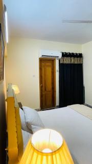 Lavish 1 Bedroom - 7