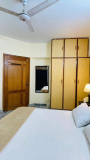 Lavish 1 Bedroom - Islamabad - 3