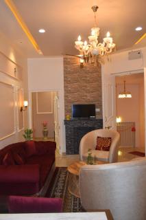 Juhi's Nest-A Royal suite - 7