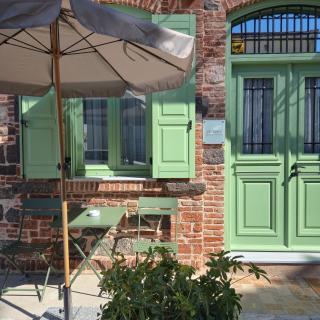 Mytilene City Center Petrino Guesthouse - Pámfylla - 9