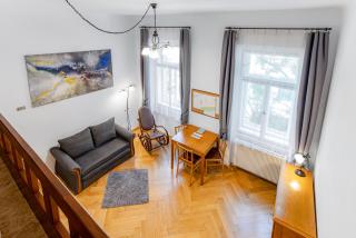 Charming Loft Studio Near Metro & Old Town - Prag - 7