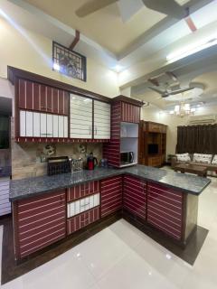 Portion or Rooms Near Expo Centre & Agha Khan Karachi - Karatschi - 8