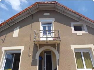 Grande maison de bourg - Montpon-Ménestérol - 0