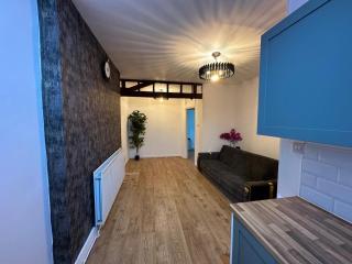 Modern 2-Bedroom Apartment North Paddington City of Westminster Located in the heart of North Paddington this first-floor apartment offers a stylish and convenient London lifestyle Just a short walk from Westbourne Park Notting Hill and Paddington - Londra - 5