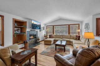 18004 Camas Ln - 8
