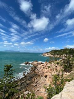 Luxury Oceanview Escape - Nelly Bay - 2