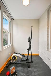 Wrigley 4BR Home, Sleeps 10 - Chicago - 4