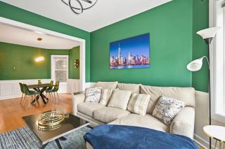 Wrigley 4BR Home, Sleeps 10 - Chicago - 3