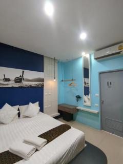 Hotel The Journey Patong New - 8