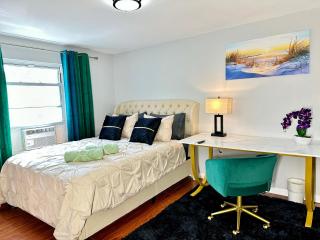 Hotel-Style, No Host, Professionally Managed ID252 - Jersey City - 0