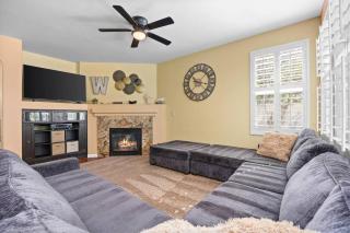 Luxury Gated Retreat Golf Course Views Sleeps 8 - 7