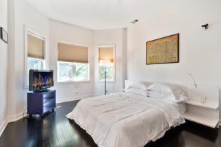 Single Family Home with 3 Bedrooms plus Attic with 2 beds - Chicago - 6