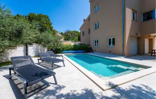 Beautiful Apartment In Beloci With Wifi - Rebići - 0
