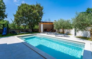 Beautiful Apartment In Beloci With Wifi - Rebići - 5