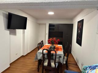 2- Amplio Departamento remodelado en Miraflores - 2