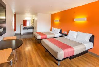 Motel 6-Grand Prairie, TX - Near Six Flags Drive - 8