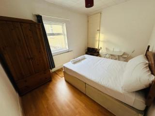 Cozy Corner Stoke - Stoke on Trent - 2