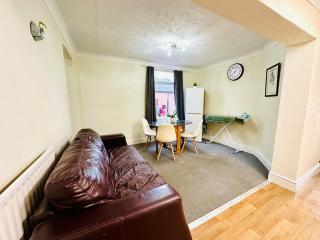 Cozy Corner Stoke - Stoke on Trent - 9
