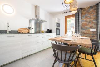 Cosy 2-bed apartment minutes from Ski lift - 1