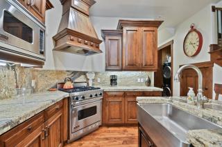 Pool, Hot Tub, Gym Juniper Landing 2 bedroom Canyons Retreat - 1