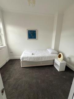 Your Home Away - Bishop Auckland - 6