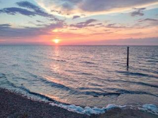 Bungalow in Sondel near Slotermeer Lake, cleaning included - Sondel - 2