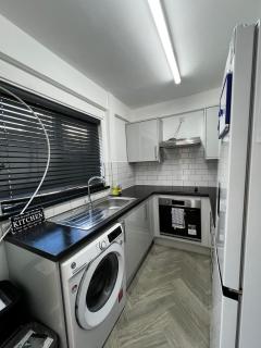 Quiet 2-Bed with Private Garden and Drive - Nottingham - 8