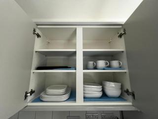 Quiet 2-Bed with Private Garden and Drive - 6