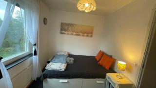 Independent Cozy apartment in husby - Estocolmo - 0