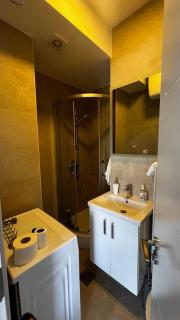 Casa Montenegro Lux Apartment 1 Bedroom 1 livingroom Sea & Pool View - 2