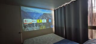 Moderno Departamento con hermosas vistas, piscina, estacionamiento, muy cerca del Metro Santa Isabel y Providencia - 1