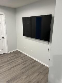 Short stay Basement - Calgary - 7