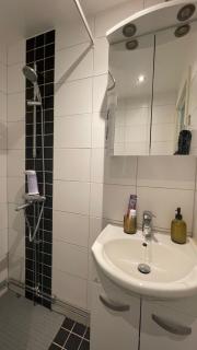 Independent Cozy apartment in husby - Estocolmo - 6