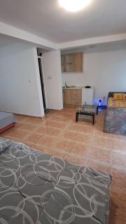B&L Apartmani - Sutomore - 5