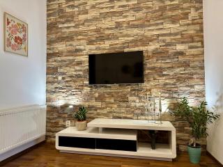 City & River Apartment - Prag - 8