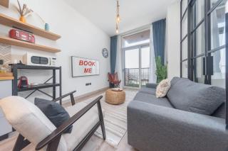 StayShort - Dubai Hills Stunning 1 bed for 4 people - 0