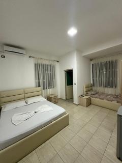 Hotel Nana E Detit - Shëngjin - 5