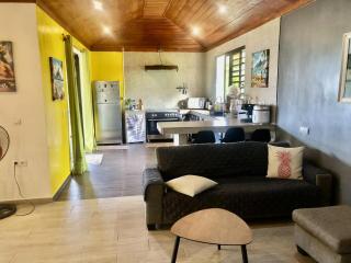 Manihini Beach Fare - Moorea - 1