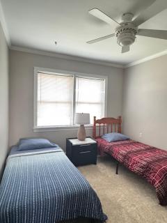 Cozy Cape Cod Style Home 20 Mins to Philadelphia - Brookhaven - 3