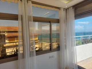 Appartement 2 chbres Veranda Terasse Vue panoramique Rénové bord de mer avec option piscine Sur corniche de Tanger A proximité de la plage - Tangeri - 2