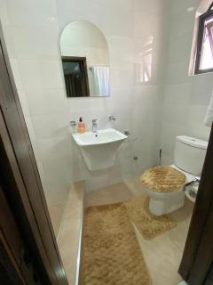 Beautiful Bedroom Apartment Near Accra Mall Guest Favorite - Accra - 4