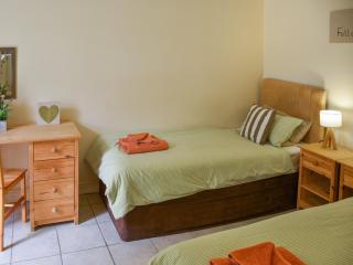 Lily Pad 8 - Uk43918 - Nassington - 3