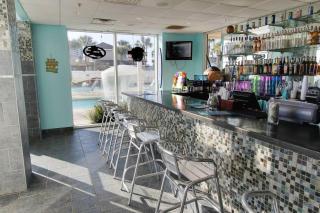 New BeachFront-Majestic Beach Resort-Starbucks - 3