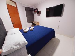 Comfortable Stay near Airport & Plaza Norte Bus Terminal - 7
