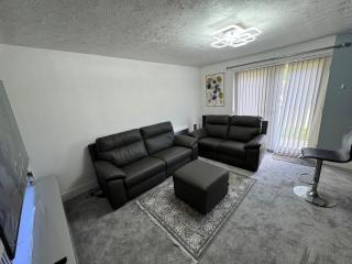 Modern Luxury Apartment - Moffat - 3