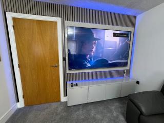Modern Luxury Apartment - Moffat - 1