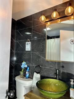Hotel-Style, No Host, Professionally Managed ID253 - Jersey City - 4